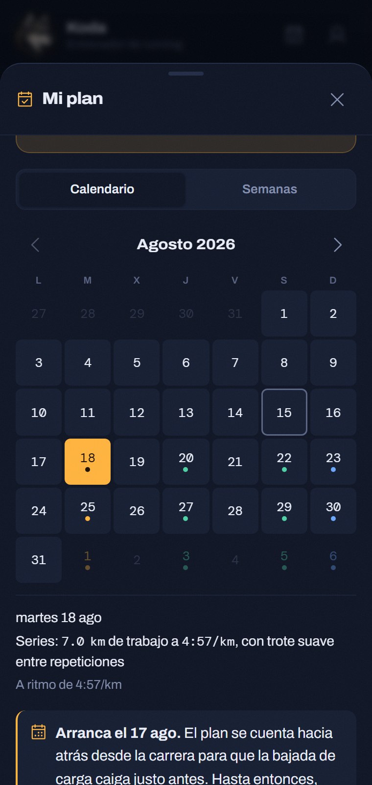 El calendario del plan: cada día con un punto del color de su tipo de sesión, y abajo el detalle del día elegido.